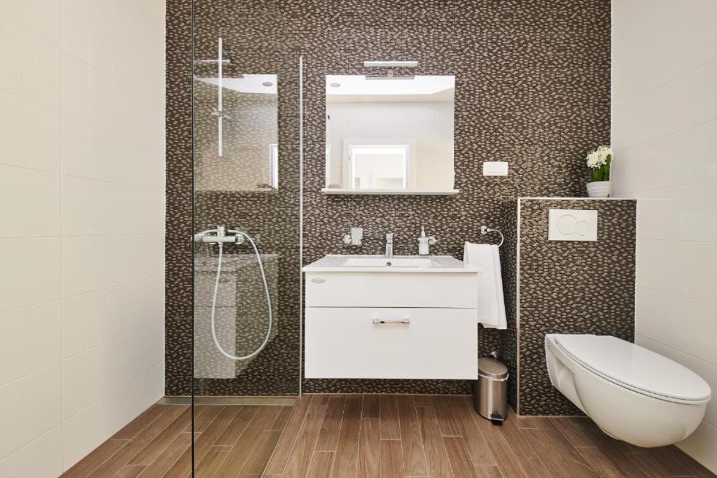 Apartments Martello Garden Пореч Екстериор снимка