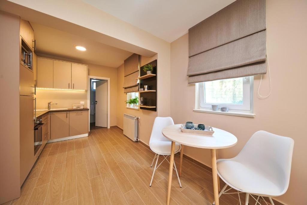 Apartments Martello Garden Пореч Екстериор снимка