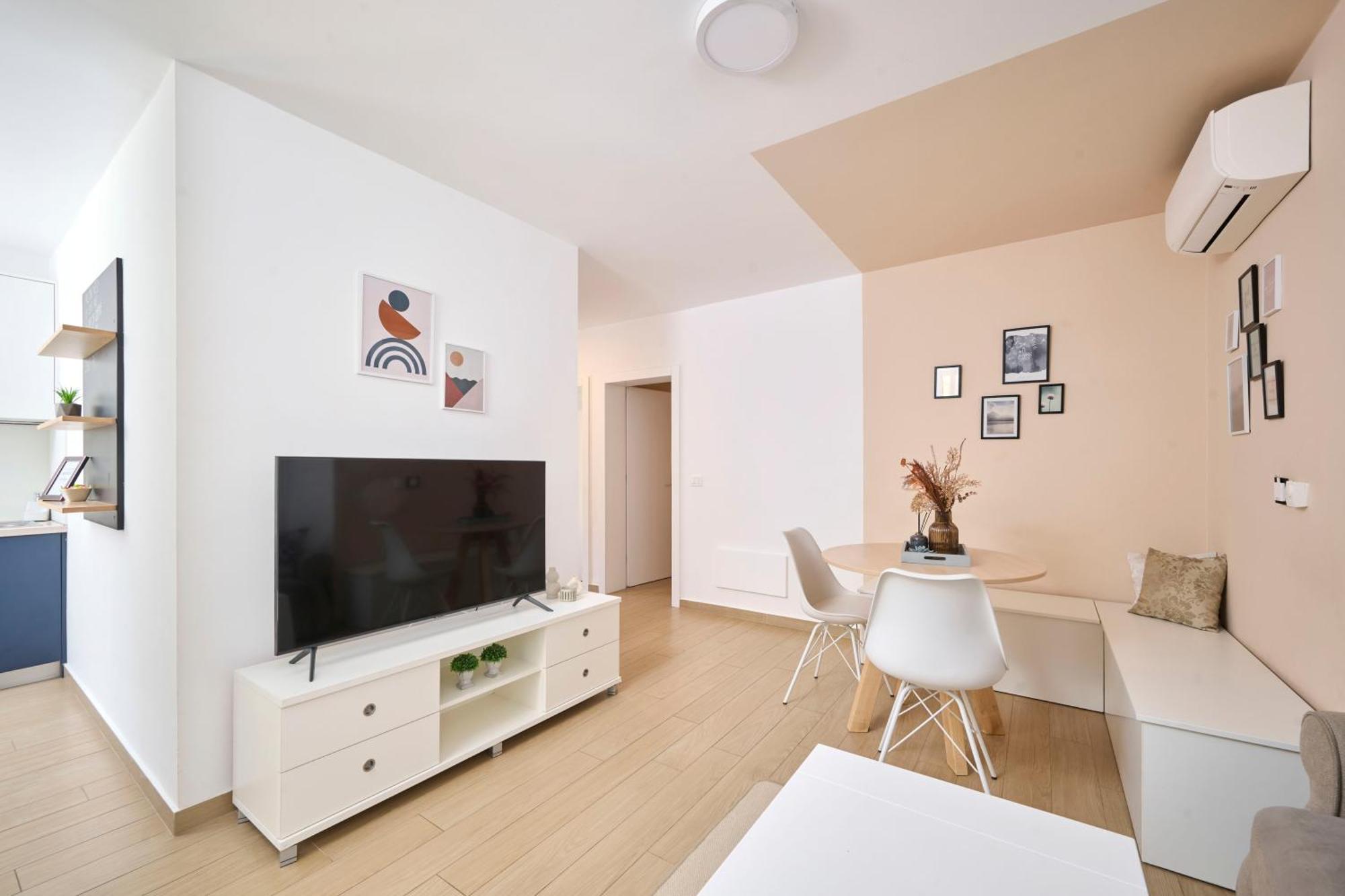 Apartments Martello Garden Пореч Екстериор снимка