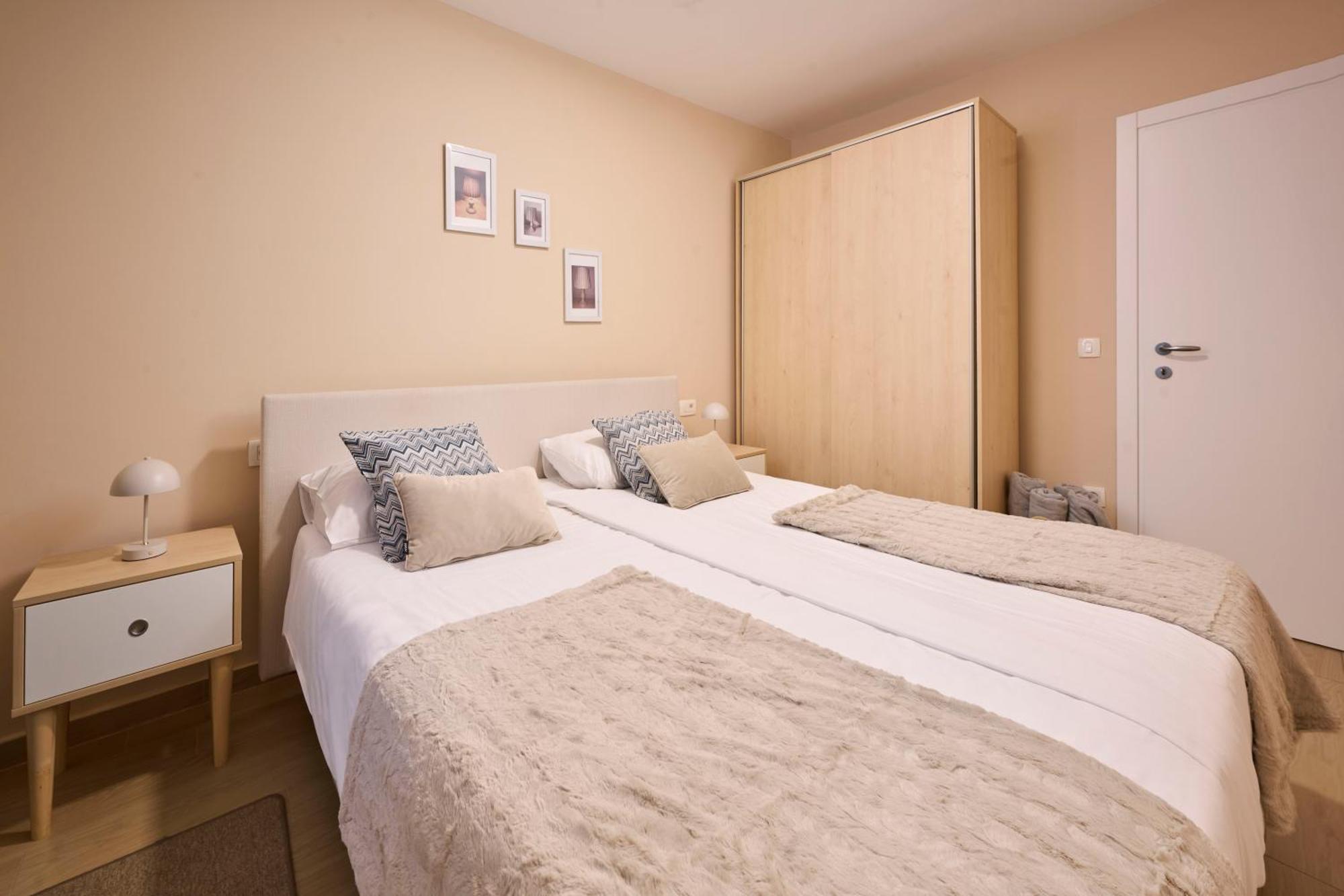 Apartments Martello Garden Пореч Екстериор снимка