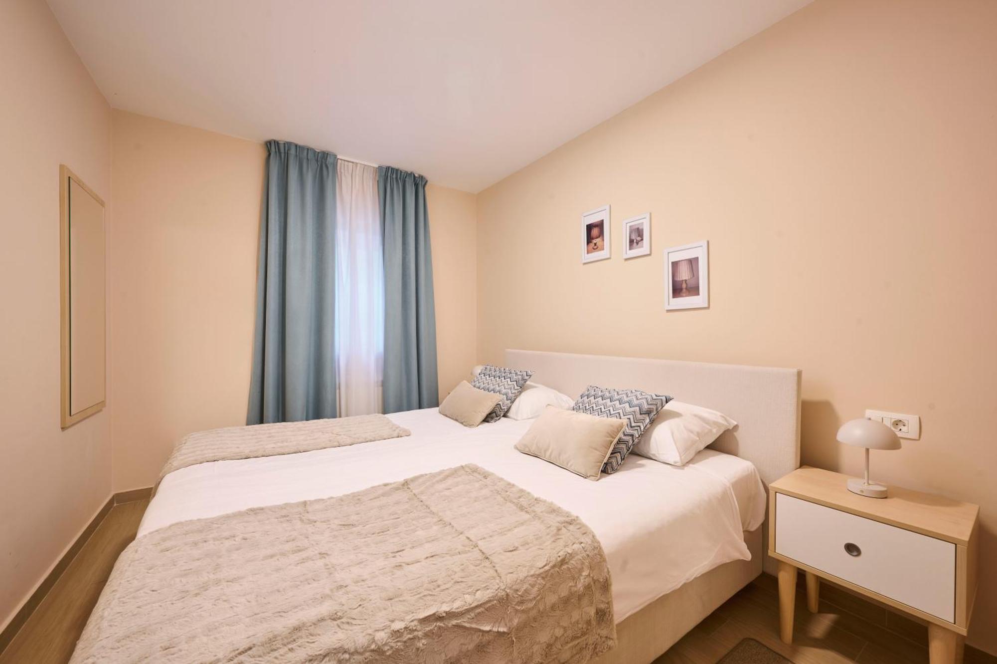 Apartments Martello Garden Пореч Екстериор снимка