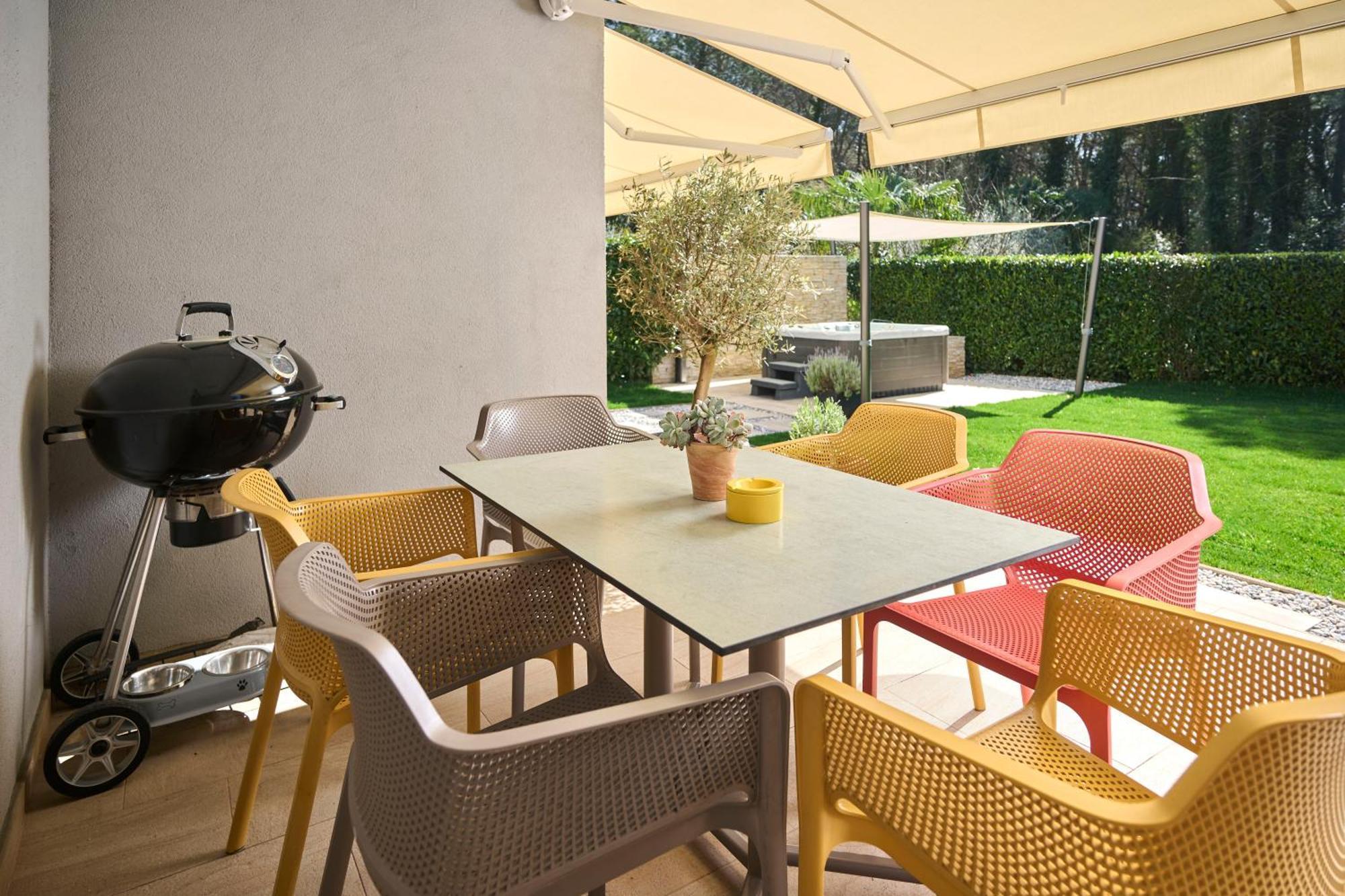 Apartments Martello Garden Пореч Екстериор снимка