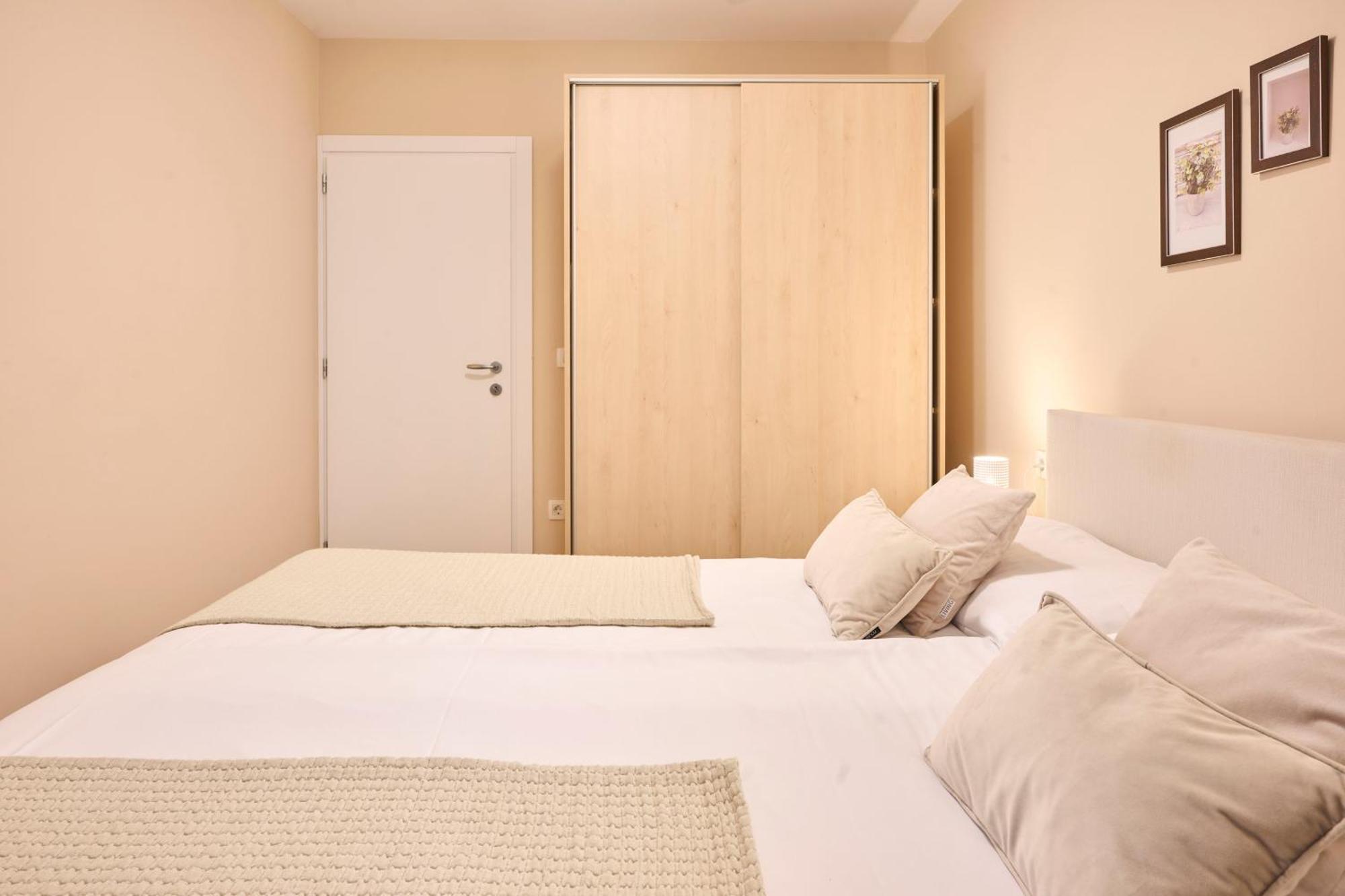 Apartments Martello Garden Пореч Екстериор снимка