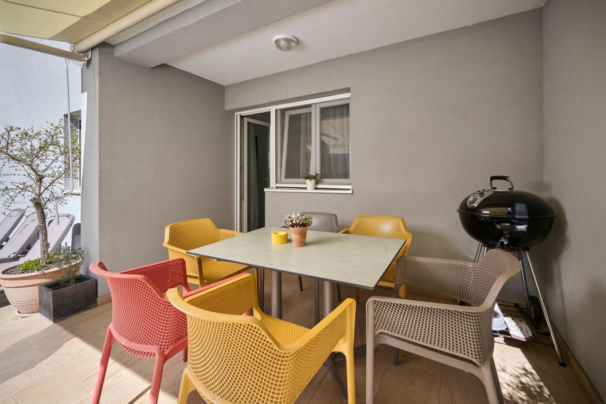 Apartments Martello Garden Пореч Екстериор снимка